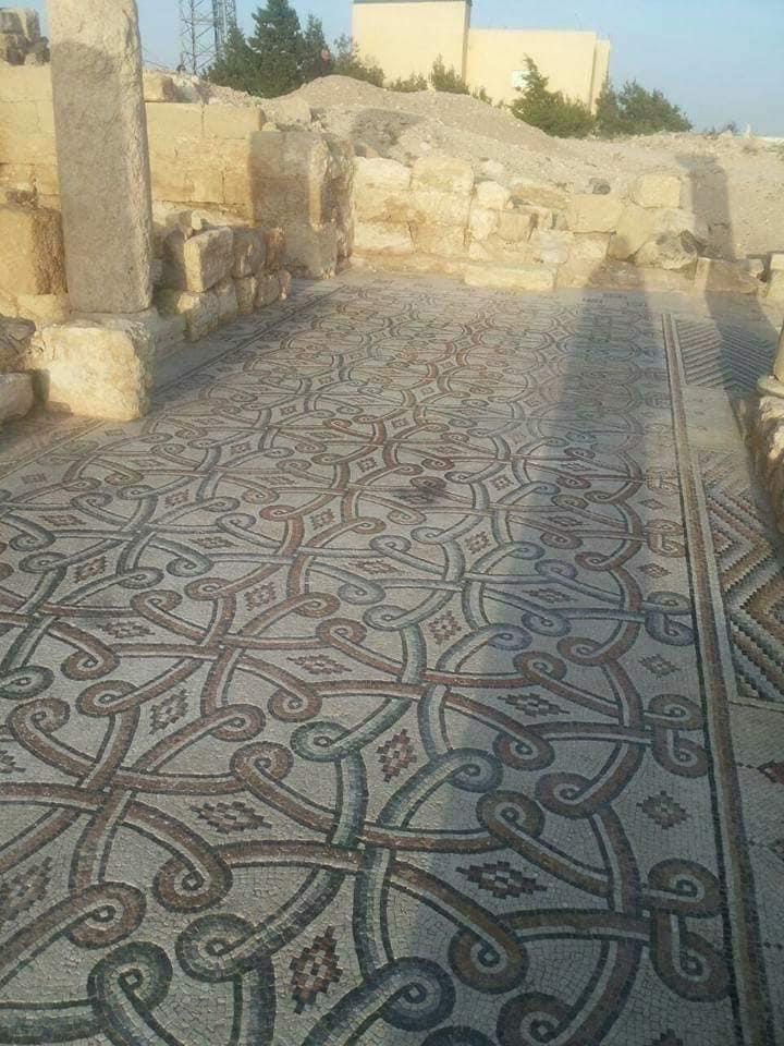 كنيسة البيزنطية في ذات راس